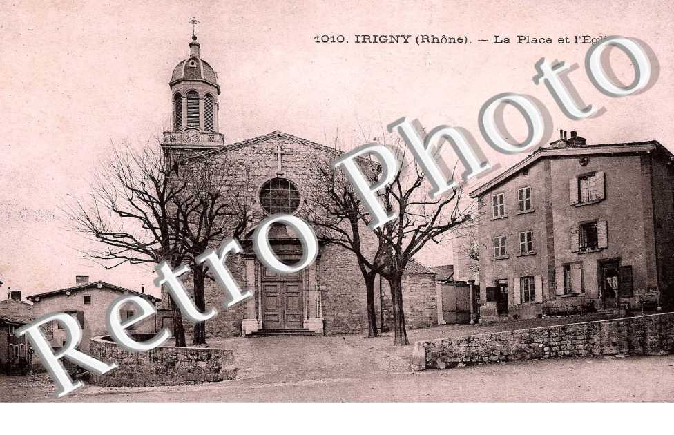 la Place et l'Eglise