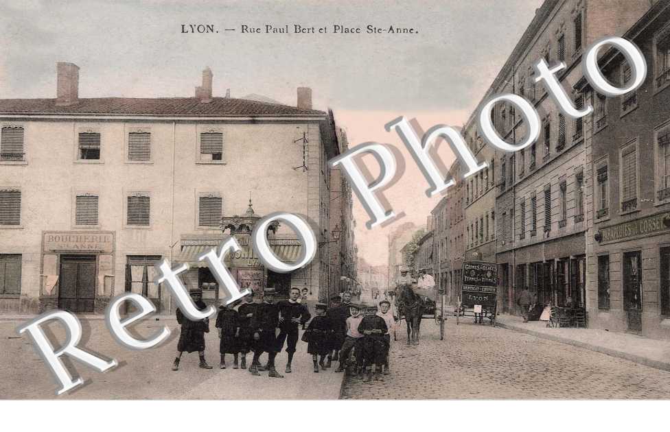  rue Paul Bert et place Sainte-Anne (La Villette)