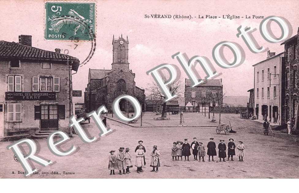 La place - l'eglise - La poste