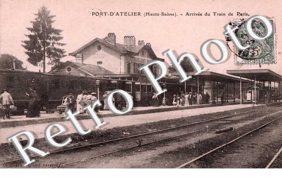 arrivee du train de Paris