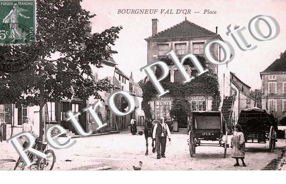 Bourgneuf Val d'Or - La Place