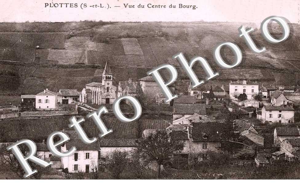 VUE DU CENTRE DU BOURG