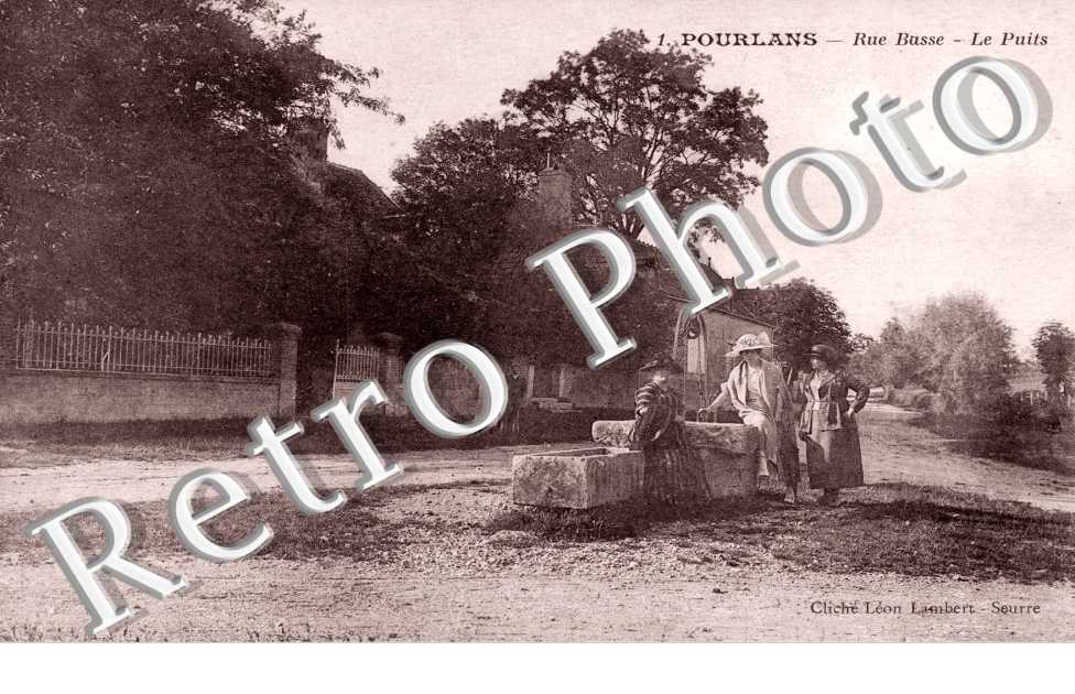 Rue basse, le puits