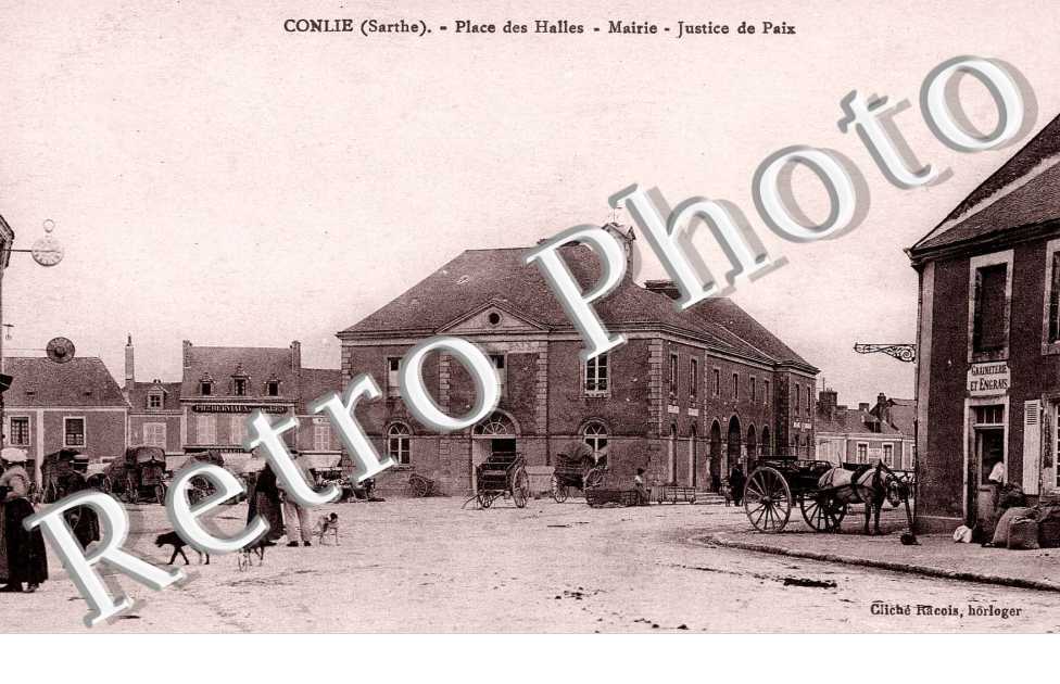 Place des halles - Mairie - Justice de Paix