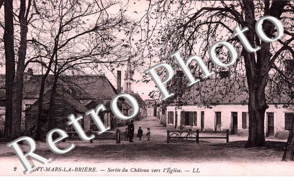 sortie du chateau vers l'eglise