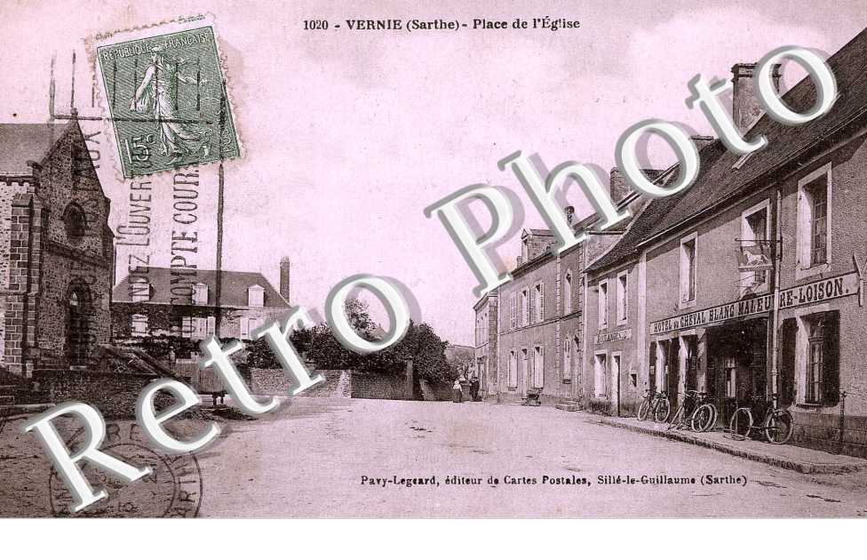 PLACE DE L'EGLISE