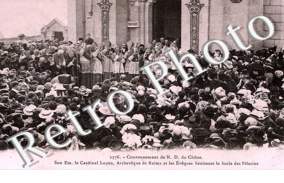 couronnement de Notre-Dame du Chene