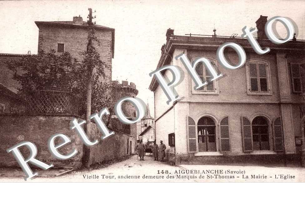 Vieille Tour, la Mairie et l'Eglise