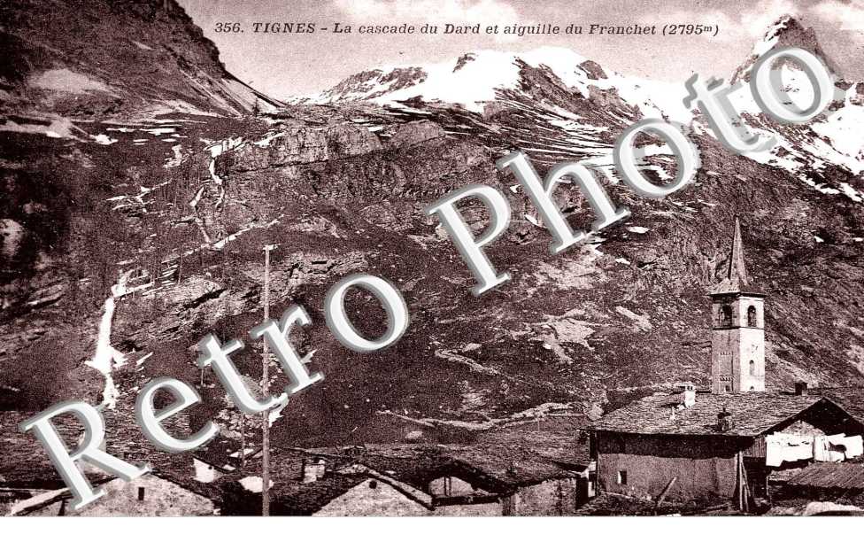 La Cascade du Dard et Aiguille du Franchet