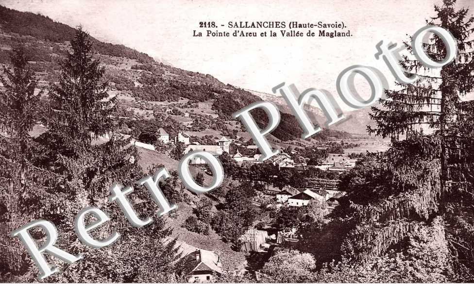 La Pointe d'Areu et la Vallee de Magland