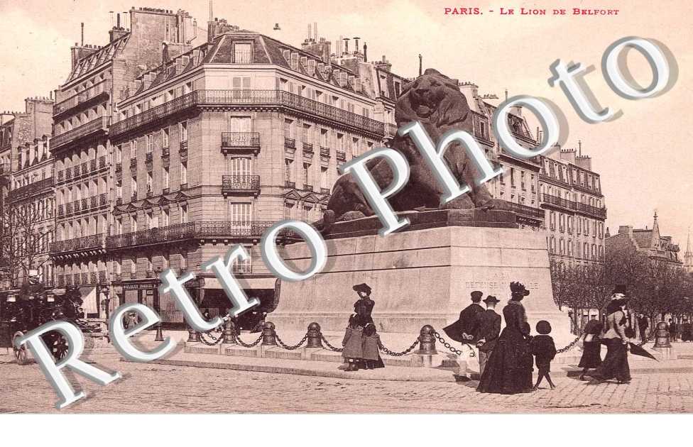place Denfert Rochereau  LE LION DE BELFORT