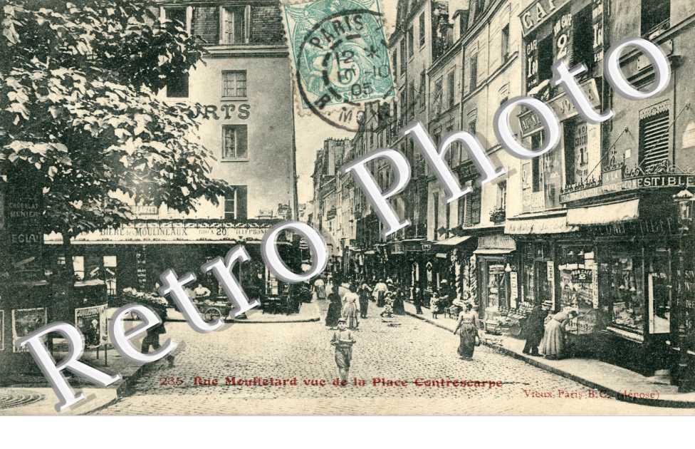 rue Mouffetard vue de la place Contrescarpe
