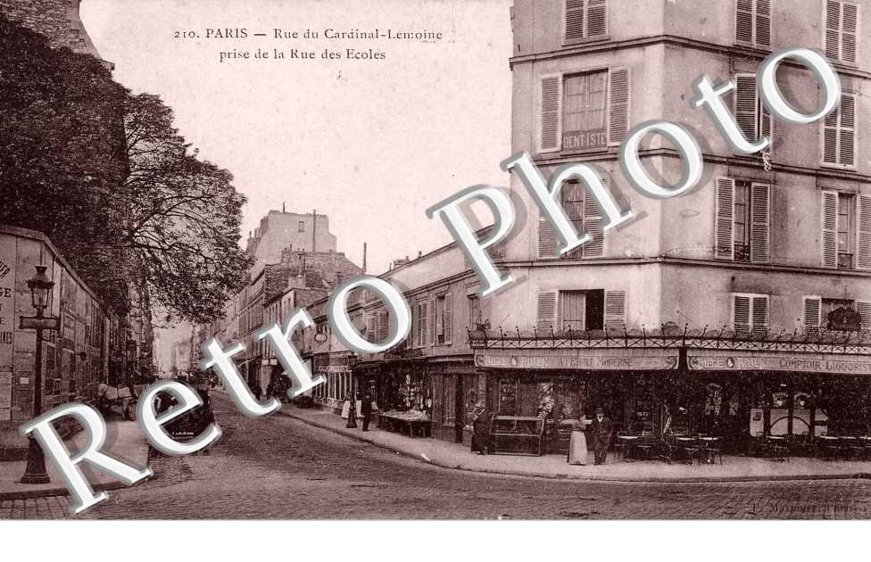 Rue du Cardinal Lemoine prise de la rue des ecoles