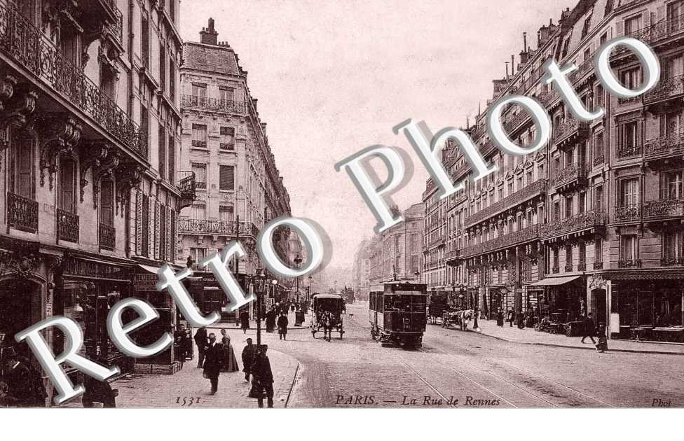 LA RUE DE RENNES