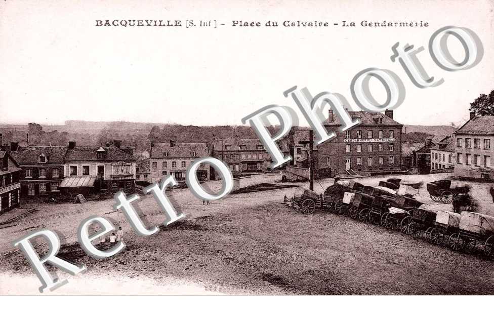 Place du Calvaire - la gendarmerie