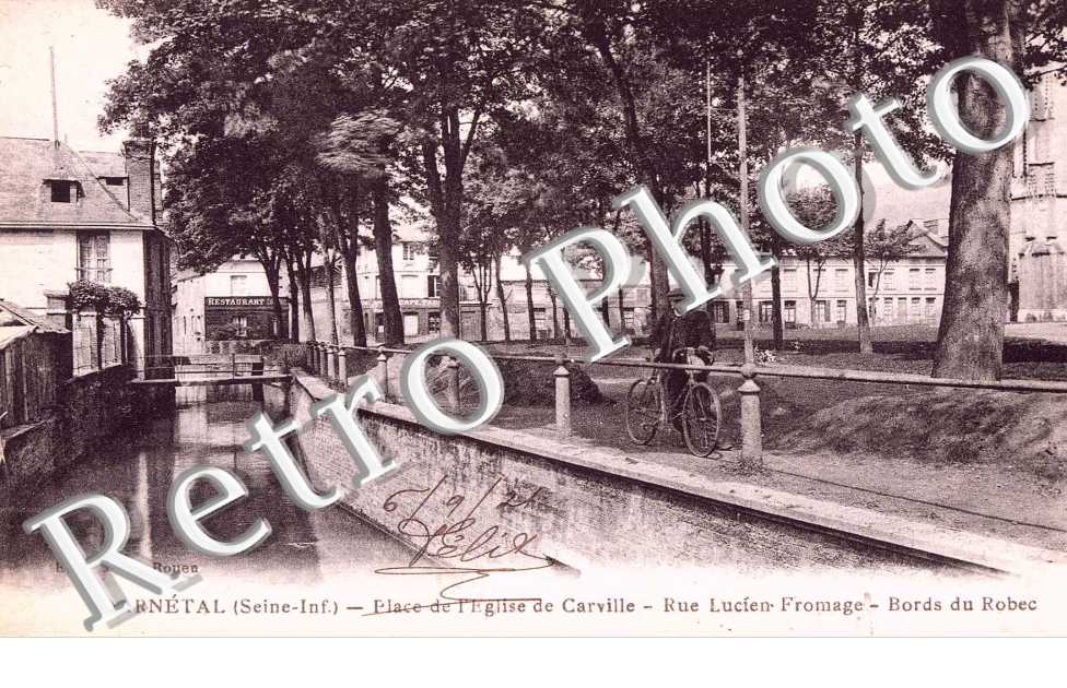 Place de l'eglise de Carville - rue Lucien Fromage - bords du Robec