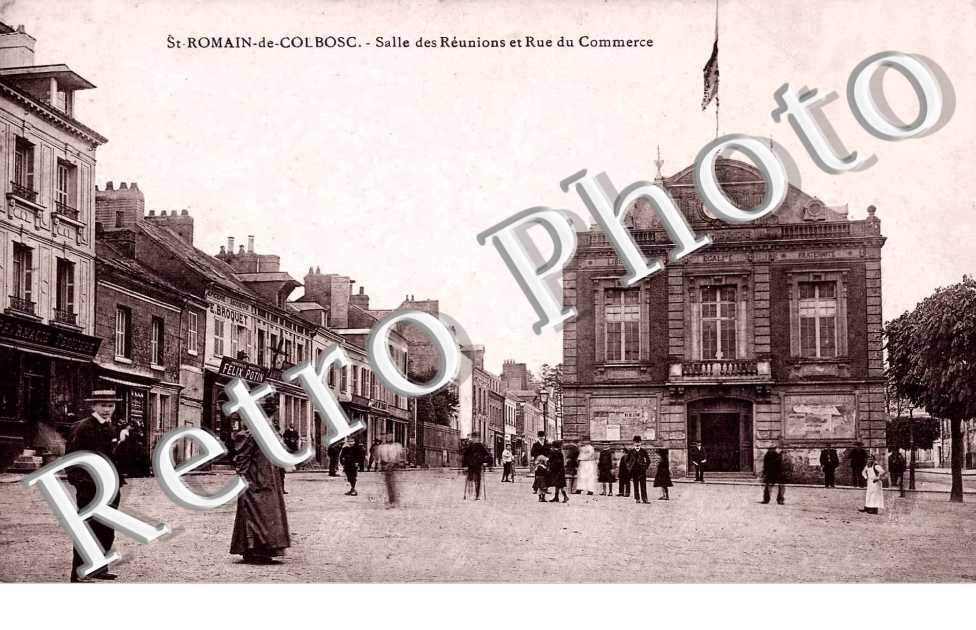 Salle des reunions et rue du commerce