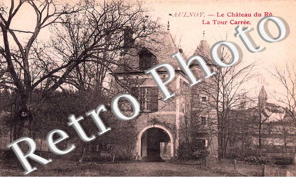 Le Chateau du Ru, la Tour Carree