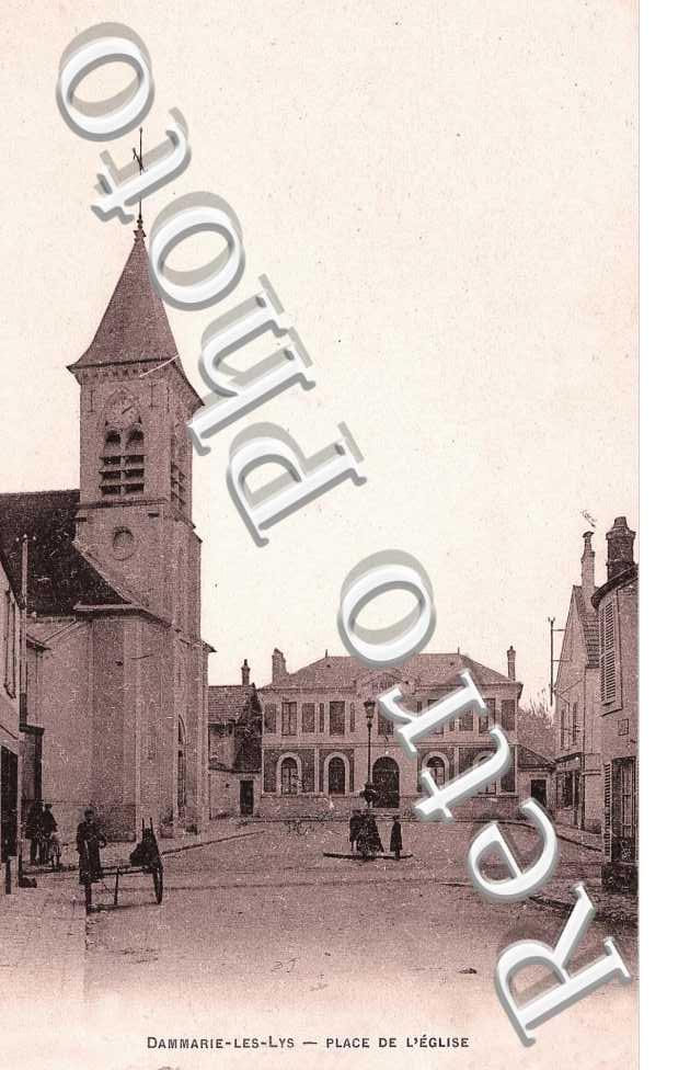 PLACE DE L'EGLISE