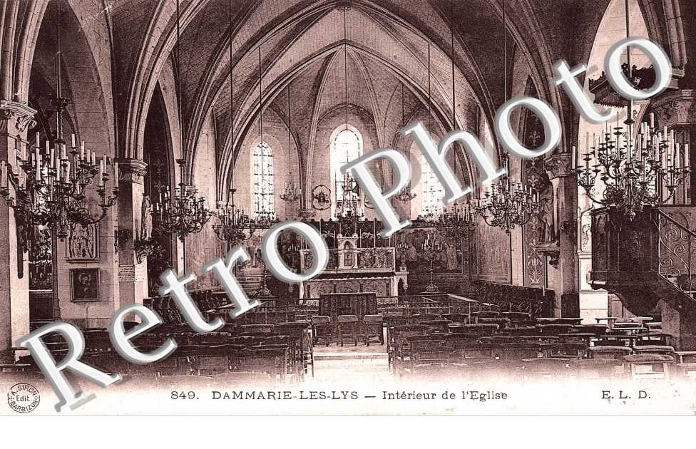 Interieur de l'eglise
