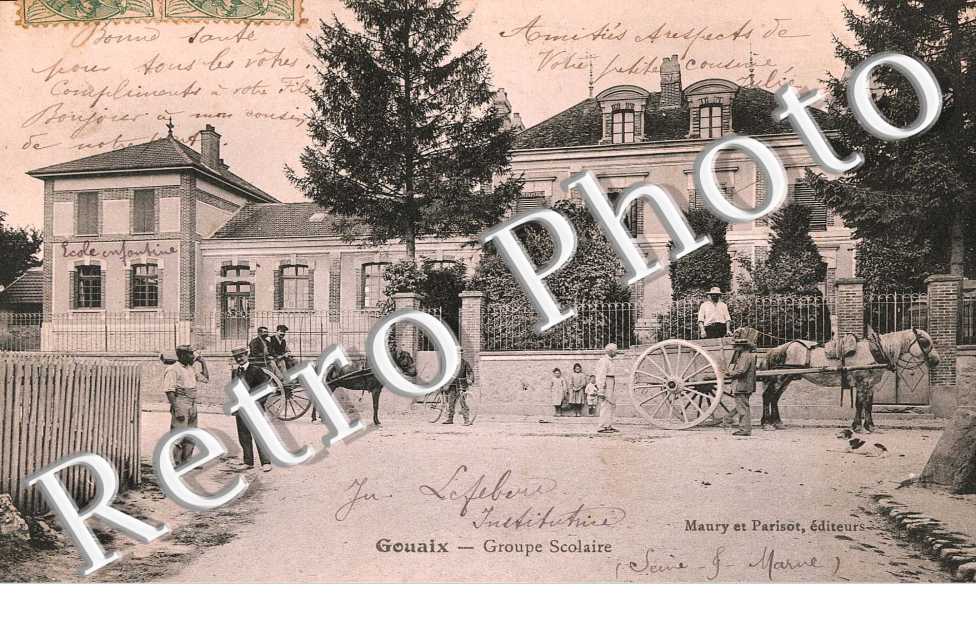 Groupe scolaire (ecole) - attelages de cheval