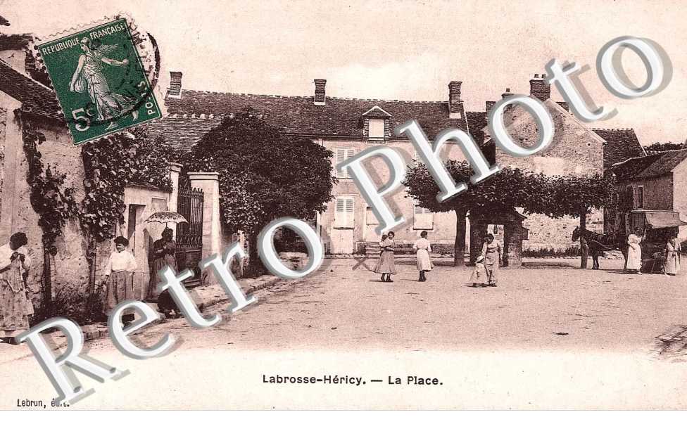 Labrosse - La place
