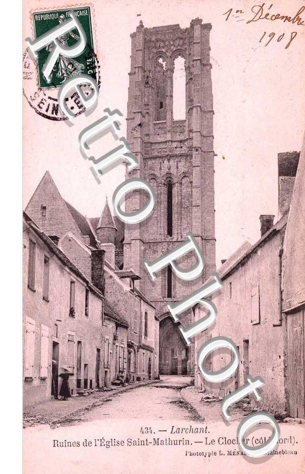 ruines de l'eglise Saint Mathurin, le clocher