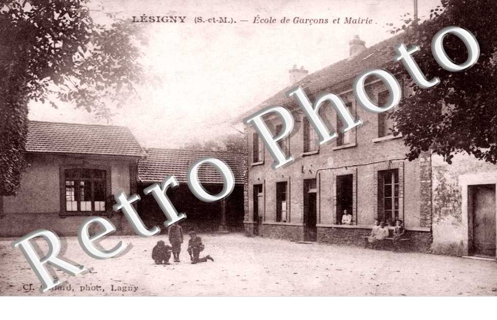 ecole de garcons et mairie