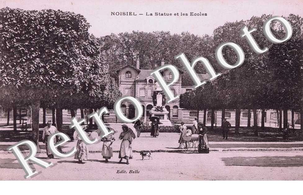 La statue et les ecoles