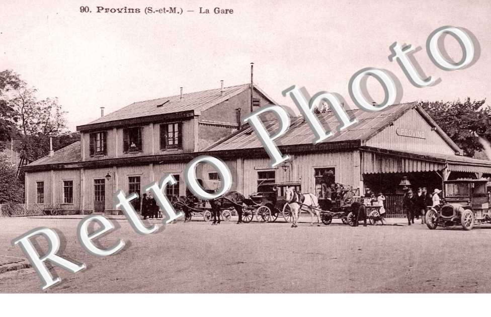 La gare - attelages de chevaux