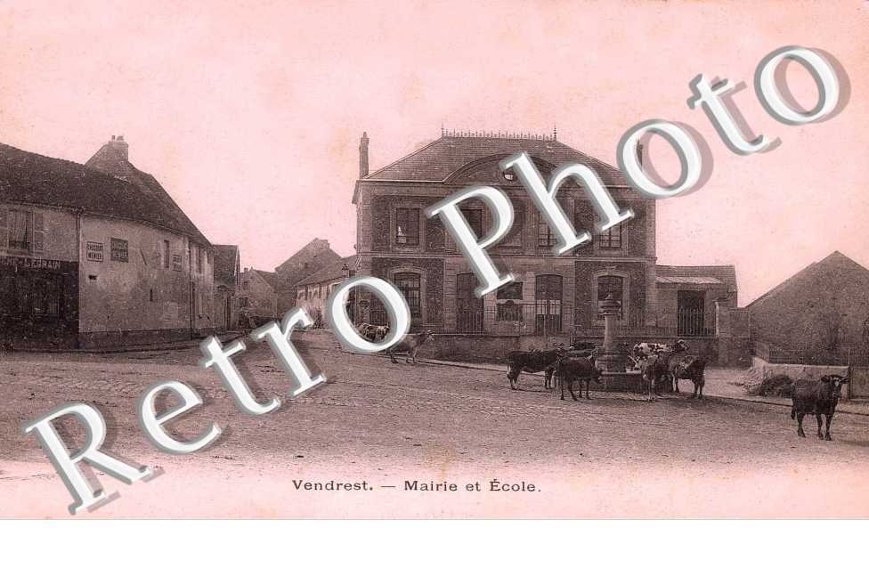 mairie et ecole "bon souv..."