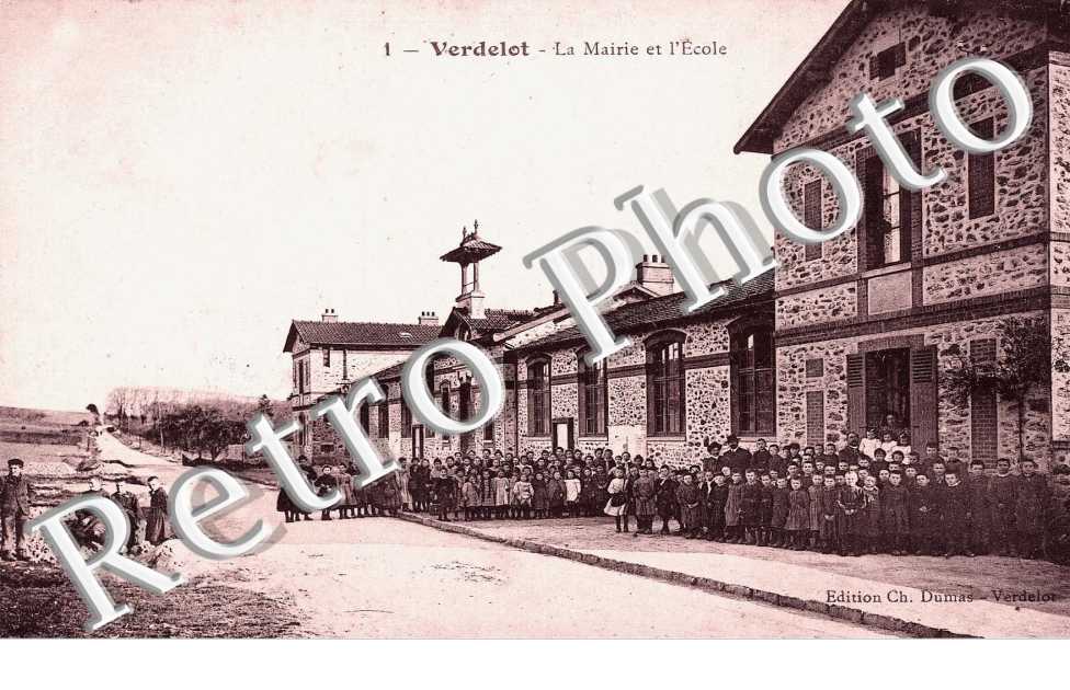 La mairie et l'ecole