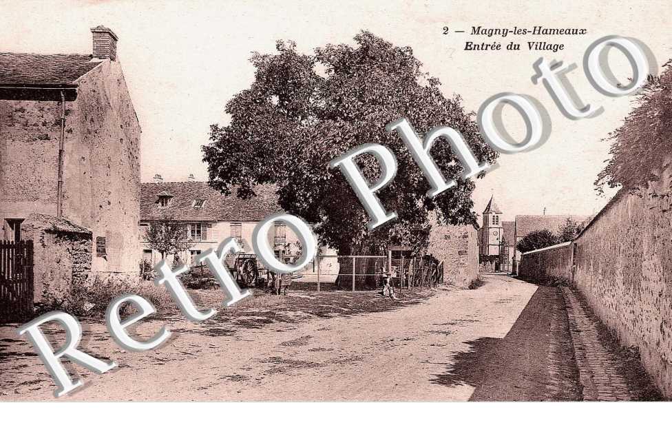 ENTREE DU VILLAGE