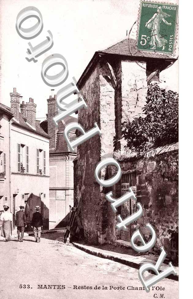 Restes de la Porte Chant a l'Oie
