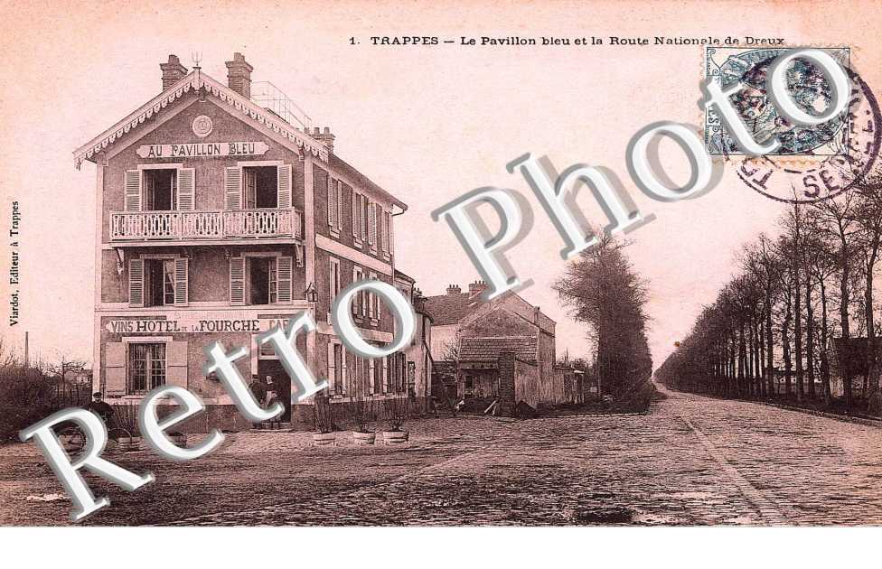 La pavillon bleu et la route nationale de Dreux