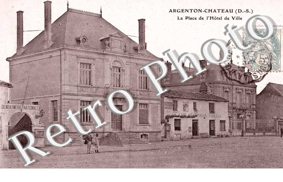la place de l'Hotel de Ville