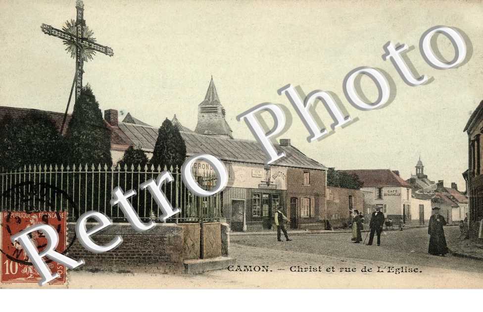 Christ et rue de l'Eglise