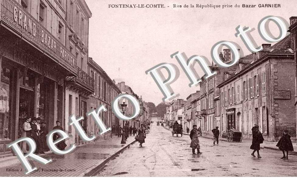 Rue de la Répiublique prise du Bazar Garnier