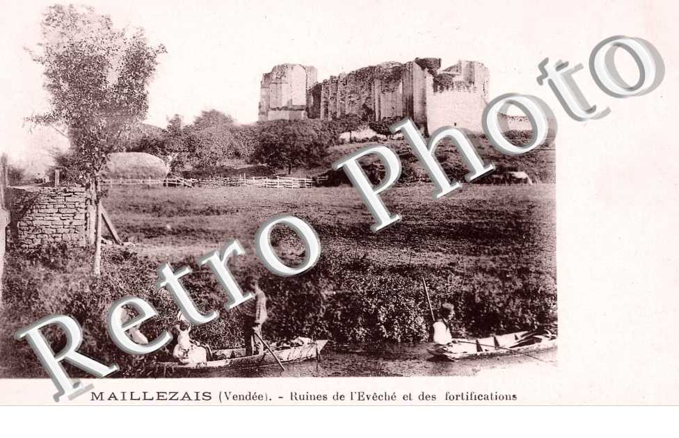 Ruines de l'Eveche et des Fortifications