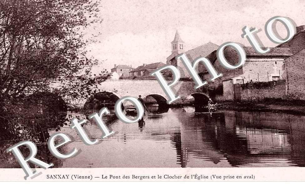 Le pont des Bergers et le clocher de l'eglise