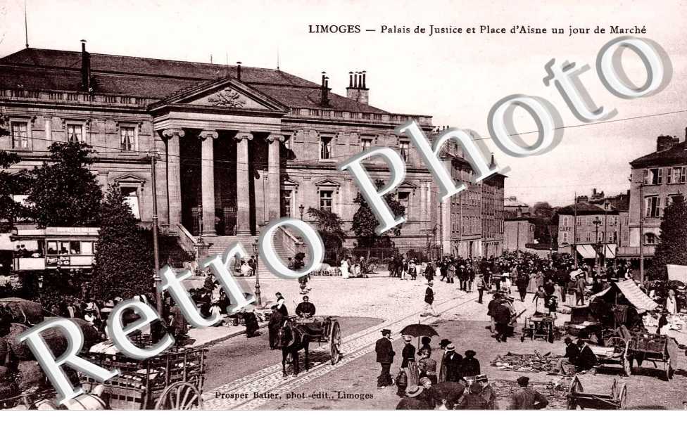 PALAIS DE JUSTICE ET PLACE D'AISNE UN JOUR DE marche