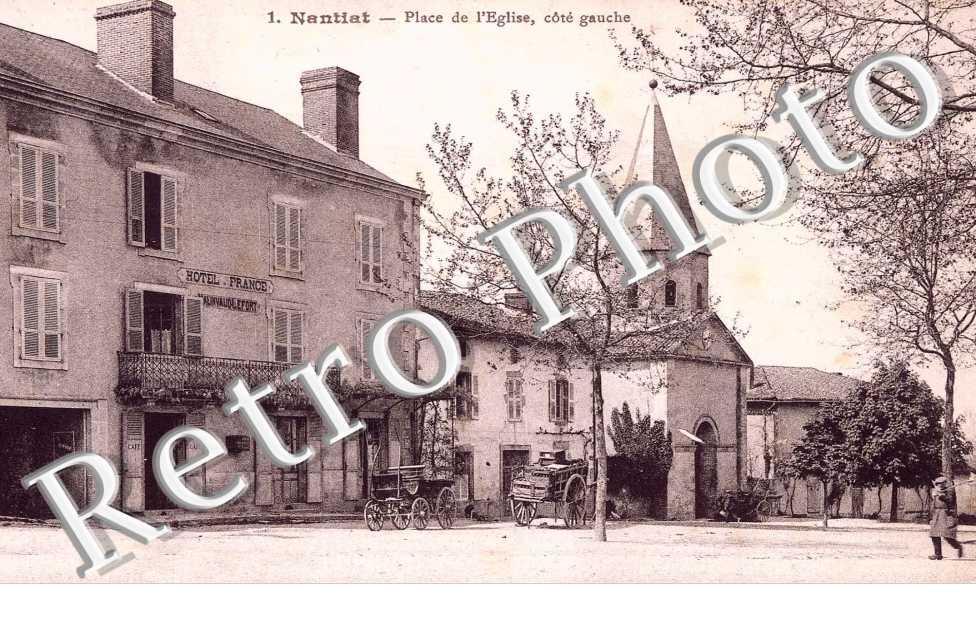 place de l' Eglise, cote gauche