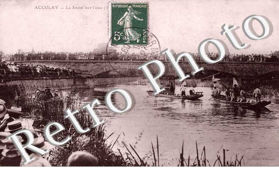 La joute sur l'eau - sport aquatique