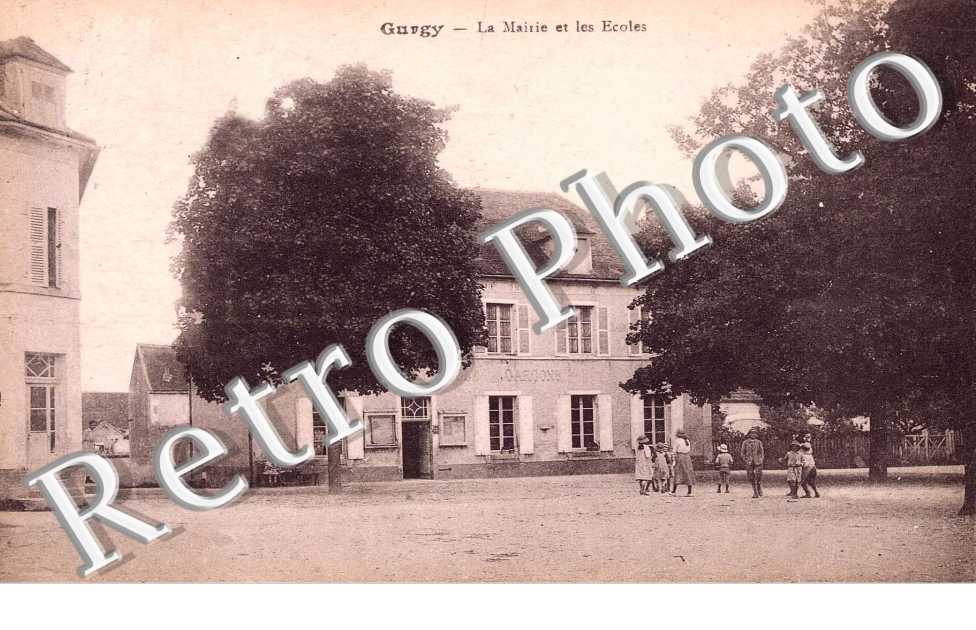 la mairie et les ecoles