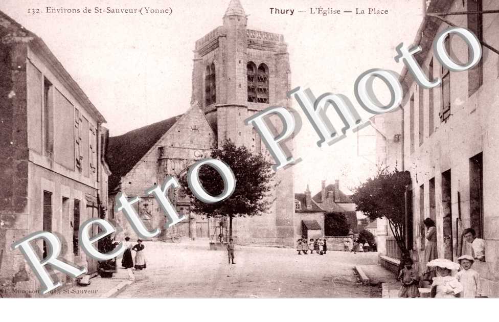 L'eglise - la place