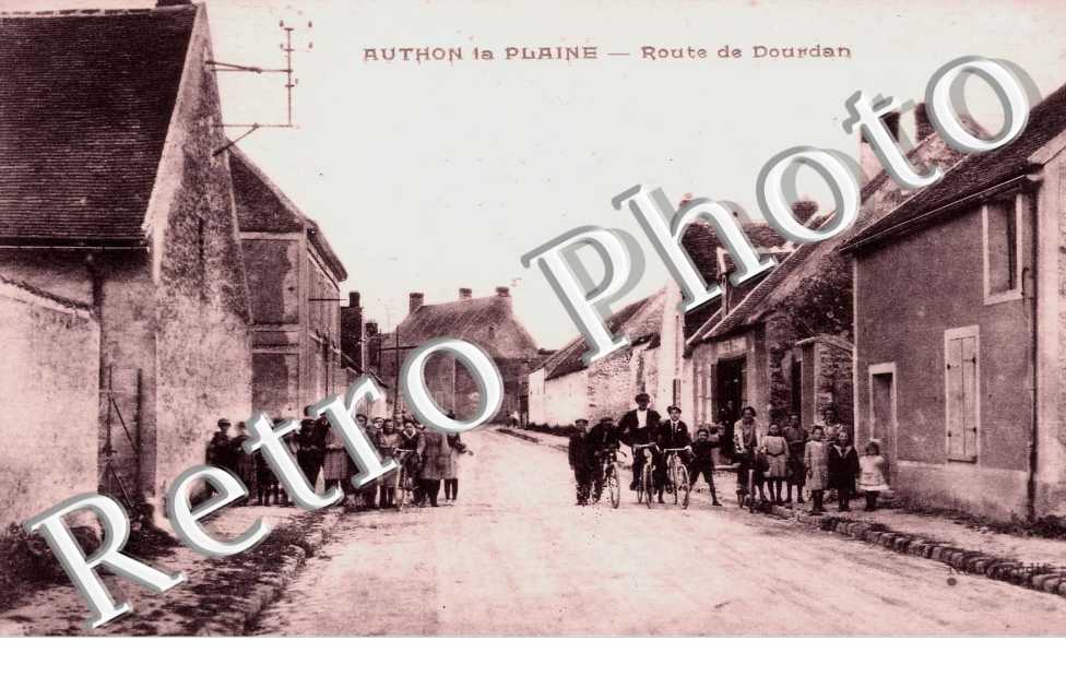 Route de Dourdan (2 groupes de personnages)