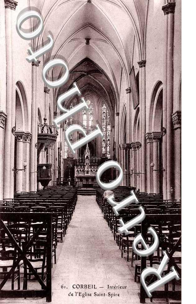 interieur de l'Eglise Saint Spire