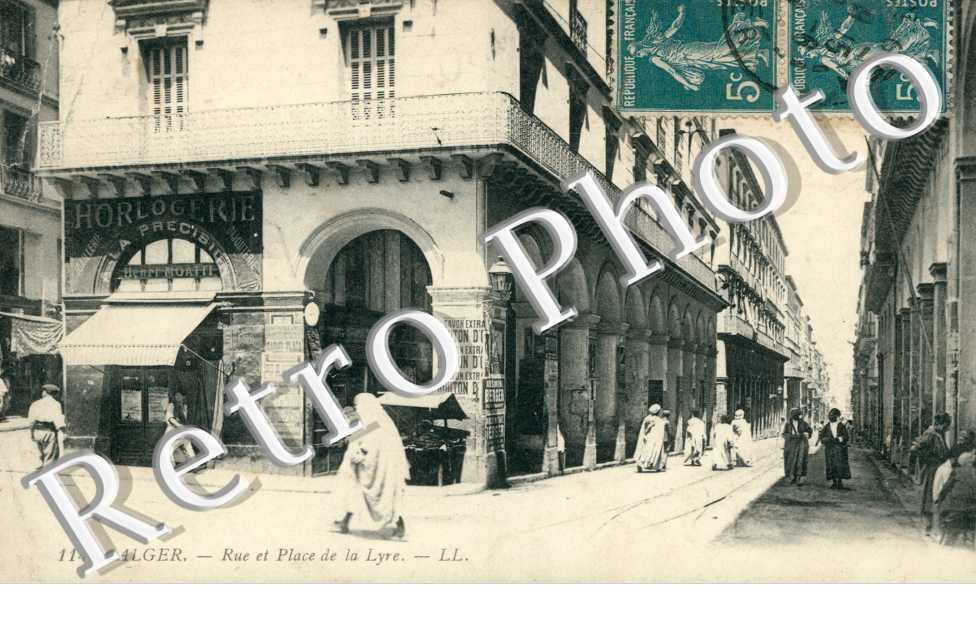 Rue et Place de la Lyre