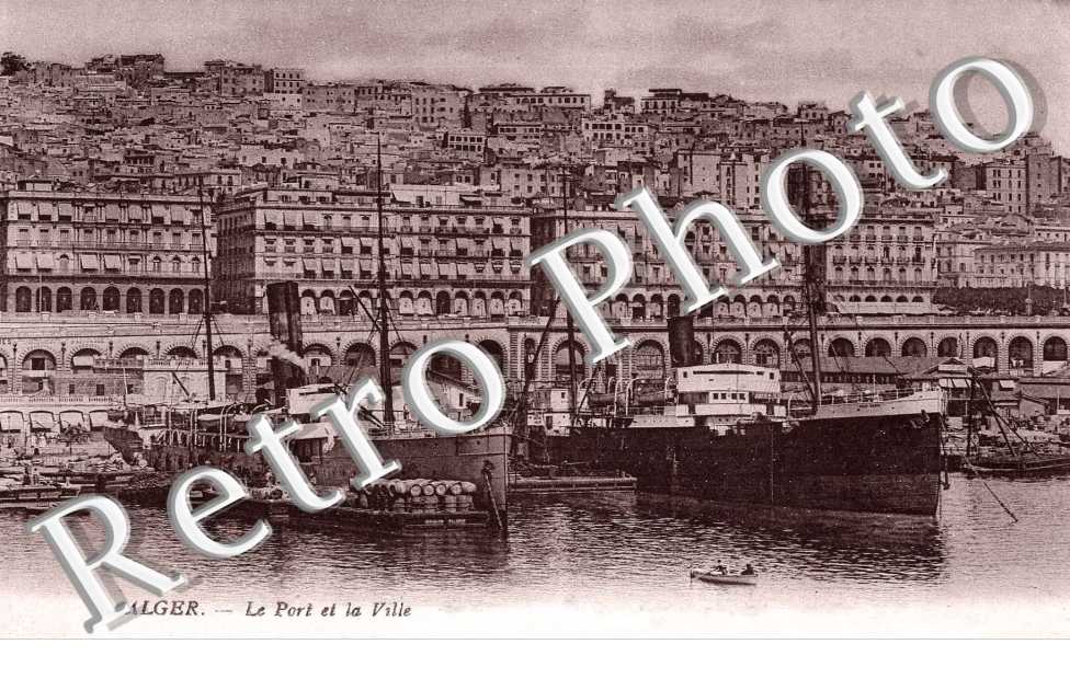 Le port de la ville d'Alger