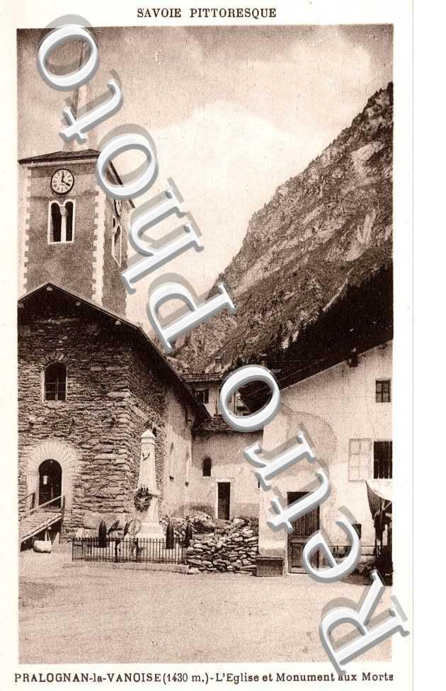 L'Eglise et le Monument aux Morts